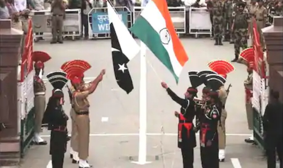 BSF ਨੇ ਪਾਕਿਸਤਾਨ ਨੂੰ ਨਹੀਂ ਦਿੱਤੀ ਈਦ ਦੀ ਮਠਿਆਈ, ਬੰਗਲਾਦੇਸ਼ ਨਾਲ ਨਿਭਾਈ ਰਸਮ