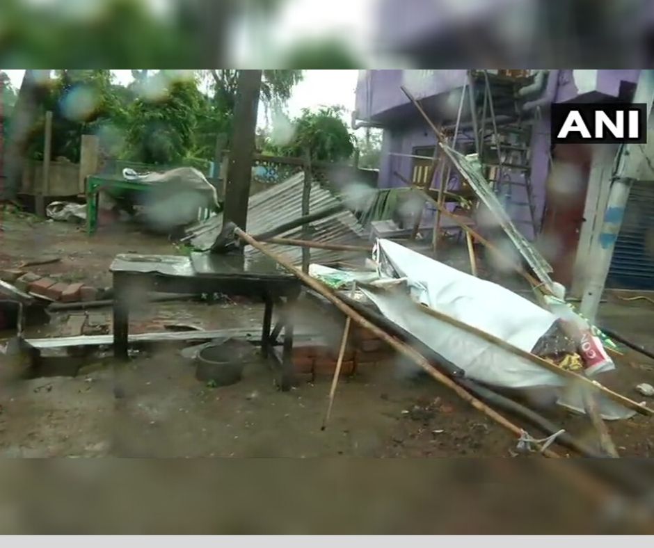 Super Cyclone Amphan ਨੇ ਬੰਗਾਲ ‘ਚ ਮਚਾਈ ਤਬਾਹੀ, 2 ਦੀ ਮੌਤ