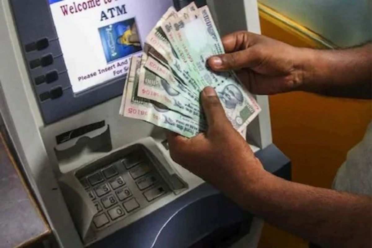 ATM Transaction ਫ਼ੇਲ੍ਹ ਹੋਣ ‘ਤੇ ਬੈਂਕ ਦੇਵੇਗਾ ਮੁਆਵਜ਼ਾ, ਹੋਵੇਗਾ ਪੈਸਾ ਵਾਪਸ