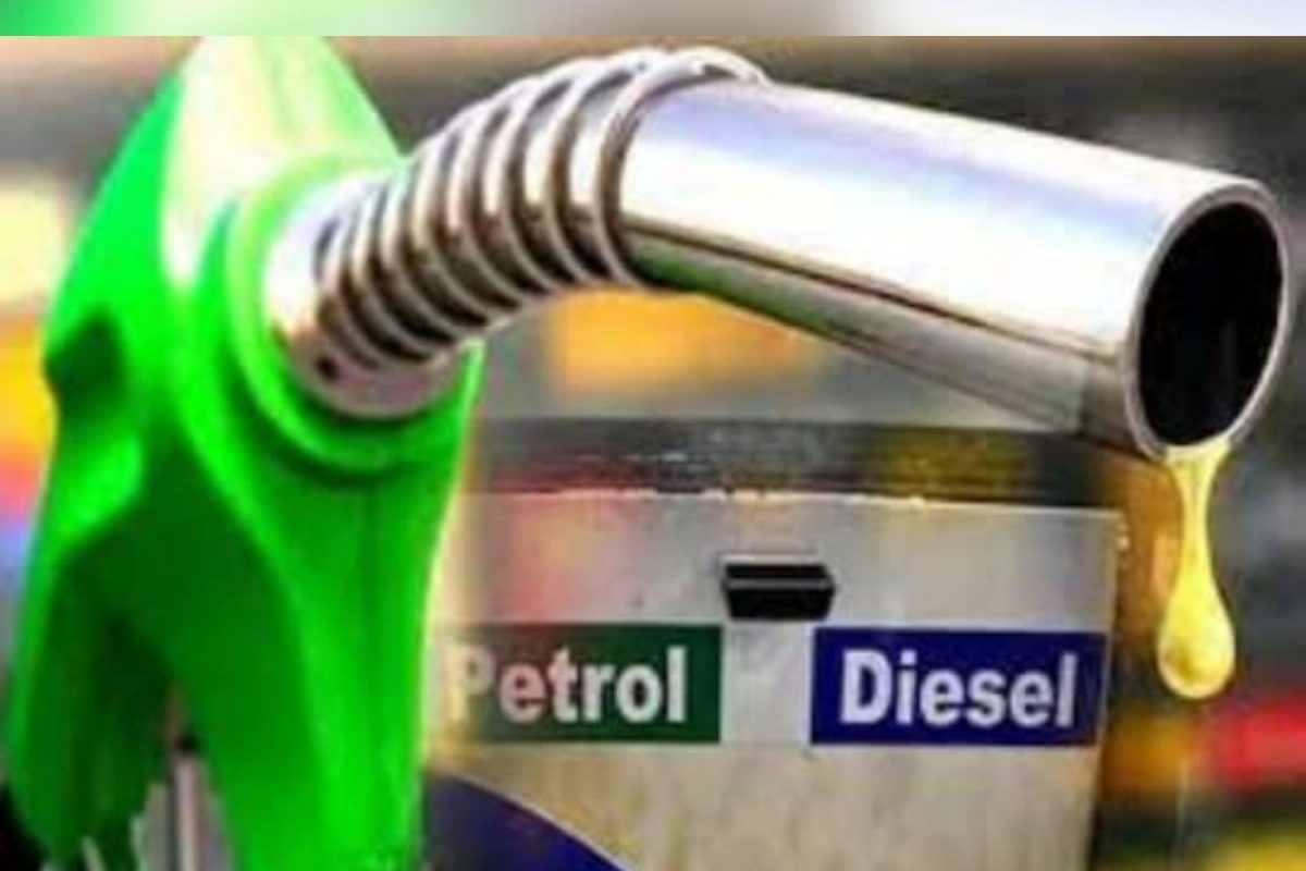  Petrol Diesel Prices: ਪੈਟਰੋਲ-ਡੀਜ਼ਲ ਦੀਆਂ ਫਿਰ ਵਧੀਆਂ ਕੀਮਤਾਂ, ਜਾਣੋ ਅੱਜ ਕੀ ਹੈ ਰੇਟ   

