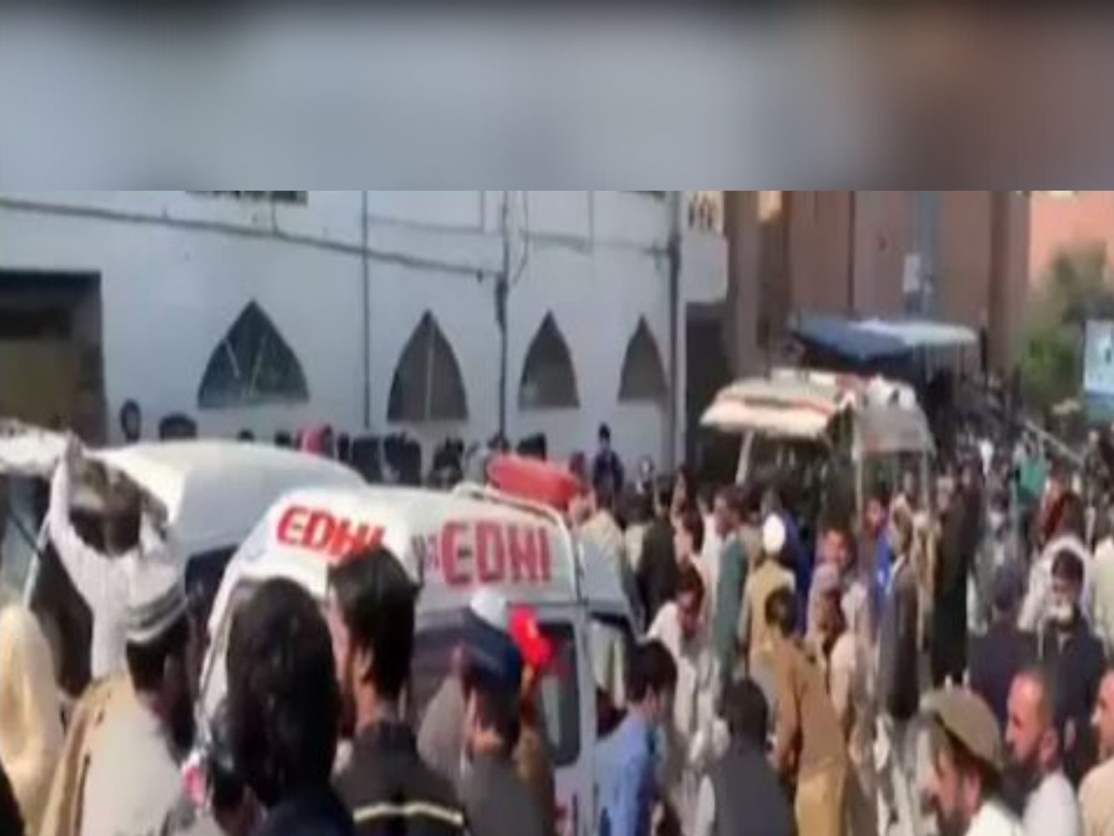 Pakistan: ਪੇਸ਼ਾਵਰ ਦੀ ਮਸਜਿਦ 'ਚ ਬੰਬ ਧਮਾਕਾ, 30 ਲੋਕਾਂ ਦੀ ਗਈ ਜਾਨ ਤੇ ਦਰਜਨ ਜ਼ਖਮੀ