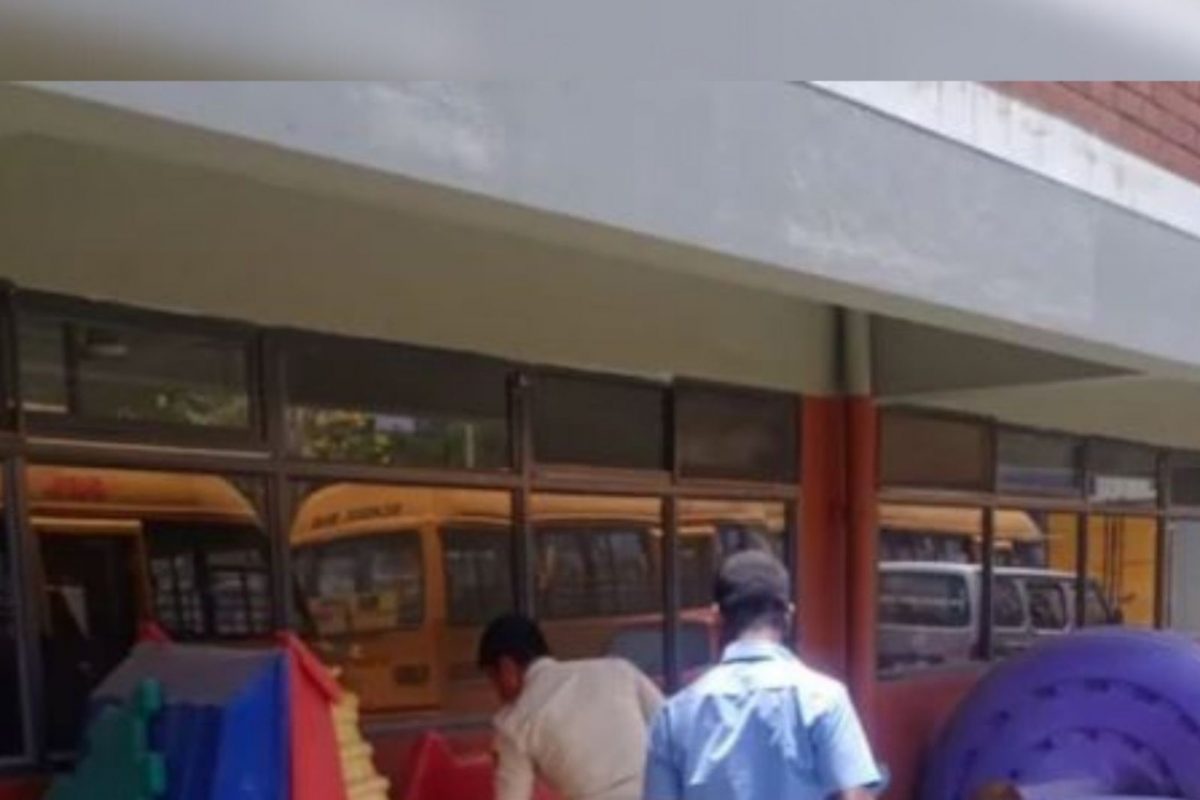 ਬੰਗਲੁਰੂ 'ਚ DPS ਸਣੇ 6 ਸਕੂਲਾਂ ਨੂੰ ਬੰਬ ਨਾਲ ਉਡਾਉਣ ਦੀ ਧਮਕੀ, ਪੁਲਿਸ ਨੇ ਖਾਲੀ ਕਰਵਾਏ