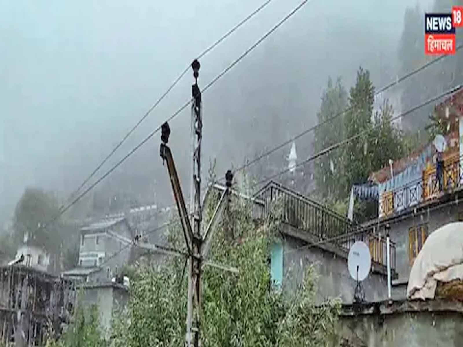 Heavy rains in Himachal: ਲਾਹੌਲ 'ਚ ਬਰਫਬਾਰੀ, ਪੰਡੋਹ 'ਚ ਜ਼ਮੀਨ ਖਿਸਕਣ ਨਾਲ ਲੇਹ-ਮਨਾਲੀ ਹਾਈਵੇਅ ਬੰਦ