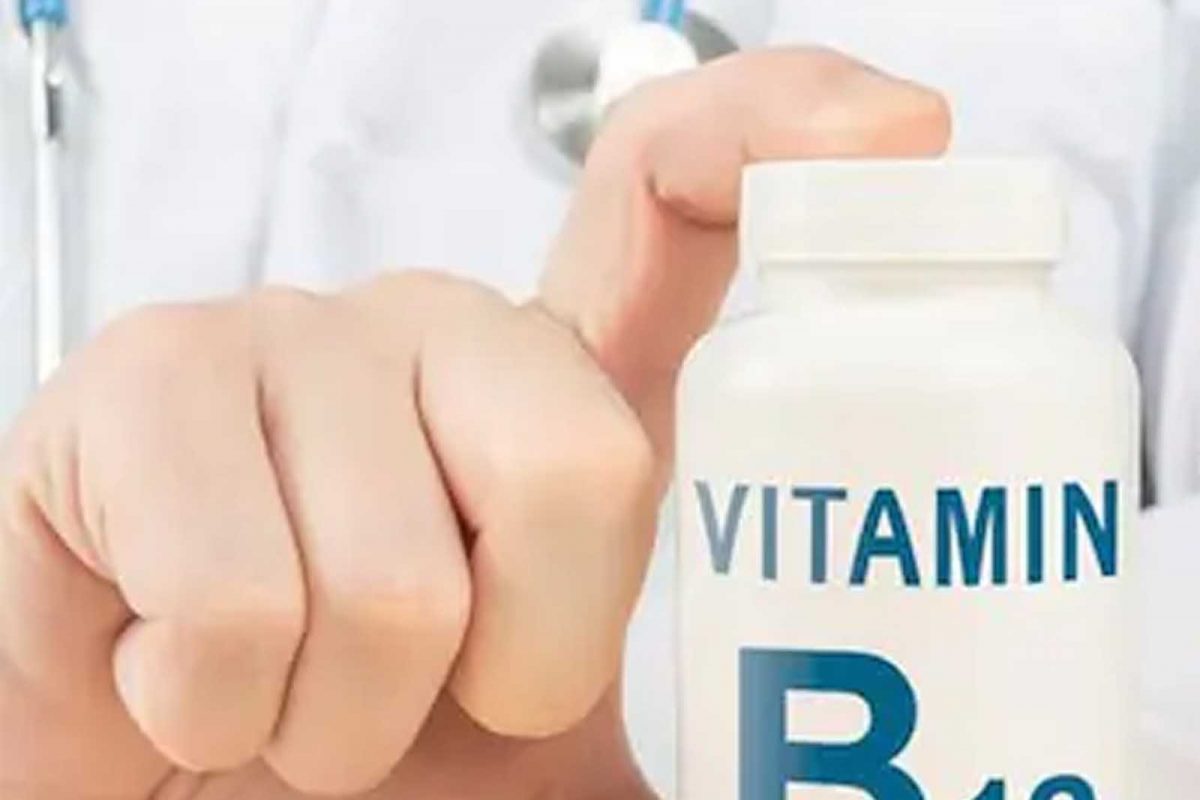 Vitamin B12: ਵਿਟਾਮਿਨ B12 ਦੀ ਕਮੀ ਬਣਾ ਸਕਦੀ ਹੈ ਡਿਪਰੈਸ਼ਨ ਤੇ ਡਿਮੈਂਸ਼ੀਆ ਦਾ ਸ਼ਿਕਾਰ, ਇੰਝ ਕਰੋ ਬਚਾਅ