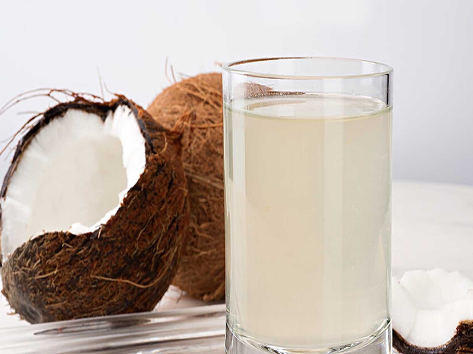 Coconut Water Health Side Effects:ਸਾਵਧਾਨ! ਨਾਰੀਅਲ ਪਾਣੀ ਇਨ੍ਹਾਂ ਲੋਕਾਂ ਦੀ ਸਿਹਤ ਲਈ ਸਾਬਿਤ ਹੋ ਸਕਦਾ ਹੈ ਨੁਕਸਾਨਦਾਇਕ
