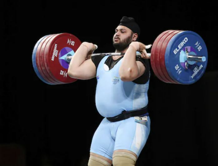 CWG 2022: ਭਾਰਤੀ ਵੇਟਲਿਫਟਰ ਗੁਰਦੀਪ ਸਿੰਘ (Indian weightlifter Gurdeep Singh) ਨੇ ਰਾਸ਼ਟਰਮੰਡਲ ਖੇਡਾਂ-2022 ਦੇ ਵੇਟਲਿਫਟਿੰਗ ਮੁਕਾਬਲੇ 'ਚ ਦੇਸ਼ ਦੀ ਸ਼ਾਨਦਾਰ ਮੁਹਿੰਮ ਨੂੰ ਜਾਰੀ ਰੱਖਦੇ ਹੋਏ 109 ਪਲੱਸ ਕਿਲੋਗ੍ਰਾਮ ਵਰਗ 'ਚ ਕਾਂਸੀ ਦਾ ਤਗਮਾ (Gurdeep win bronze in CWG 2022) ਜਿੱਤਿਆ।