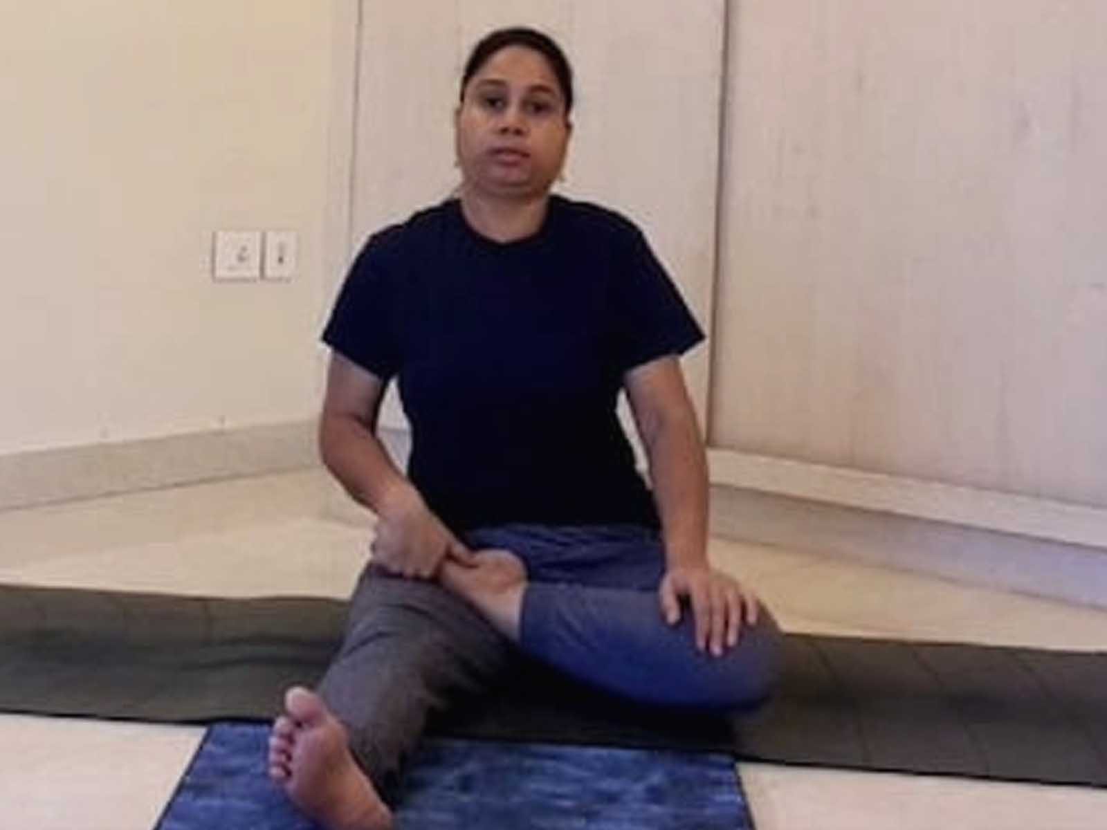 Yoga Session: ਸਿਹਤਮੰਦ ਰਹਿਣ ਲਈ ਅਪਣਾਓ ਯੋਗ, ਰੋਜ਼ਾਨਾ ਕਰੋ ਇਹ ਆਸਾਨ ਆਸਣ 