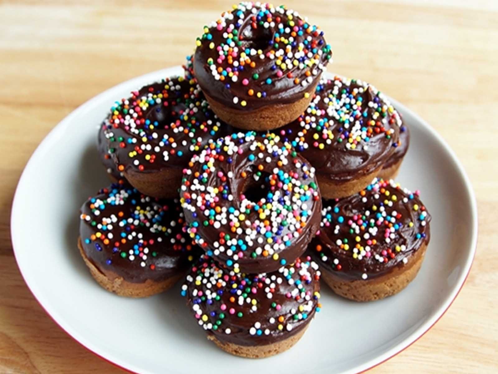 Chocolate Donuts Recipe: ਚਾਕਲੇਟ ਡੋਨਟਸ ਦਾ ਸਵਾਦ ਬੱਚਿਆ ਦੇ ਚਿਹਰੇ ਤੇ ਲਿਆਵੇਗਾ ਮੁਸਕਾਰ, ਇੰਝ ਕਰੋ ਤਿਆਰ 