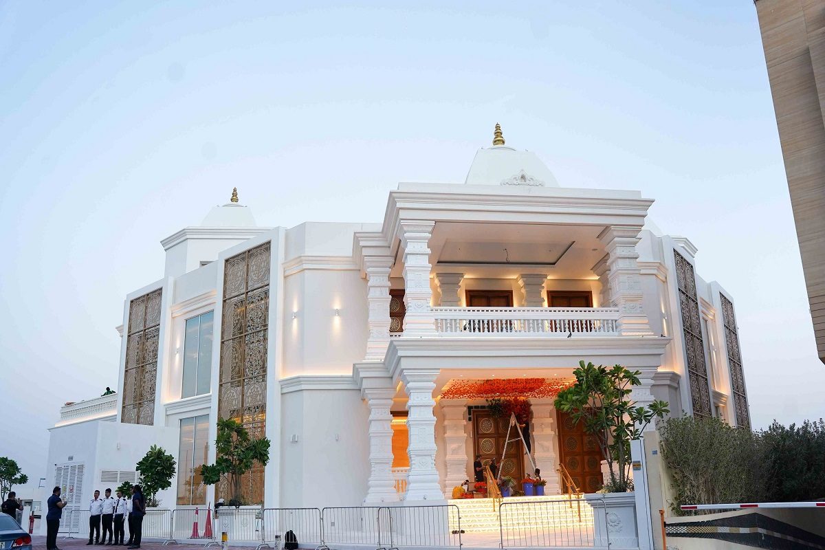 Hindu Temple Dubai: ਦੁਬਈ ‘ਚ ਸ਼ਾਨਦਾਰ ਮੰਦਿਰ ਦਾ ਉਦਘਾਟਨ, ਅਲੌਕਿਕ ਦ੍ਰਿਸ਼ ਮੋਹ ਲੈਣਗੇ ਦਿਲ