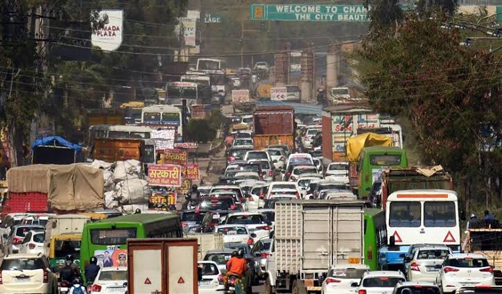 Zirakpur Traffic Alert: Zirakpur has become a 'jam-Nagari' due to construction 
