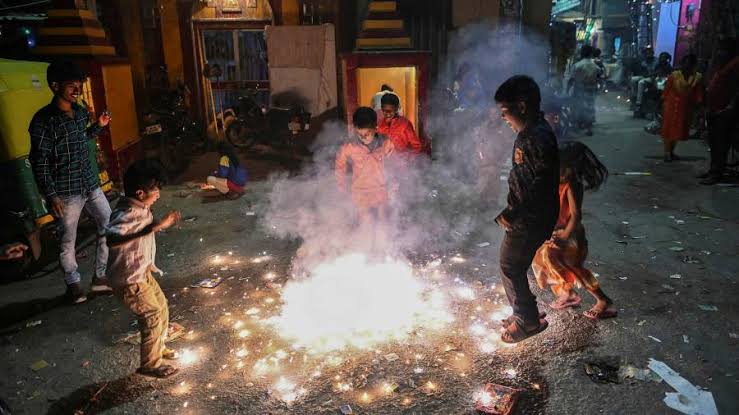 Time for Firecrackers during festivals of 2022