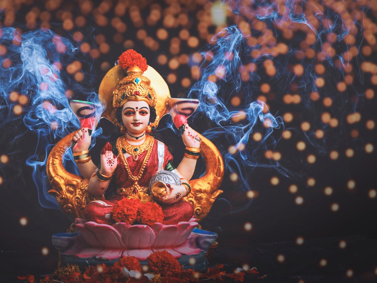 Laxmi Ganesh Puja: ਹਮੇਸ਼ਾ ਭਗਵਾਨ ਗਣੇਸ਼ ਜੀ ਨਾਲ ਕਿਉਂ ਕੀਤੀ ਜਾਂਦੀ ਹੈ ਮਾਂ ਲਕਸ਼ਮੀ ਦੀ ਪੂਜਾ? 